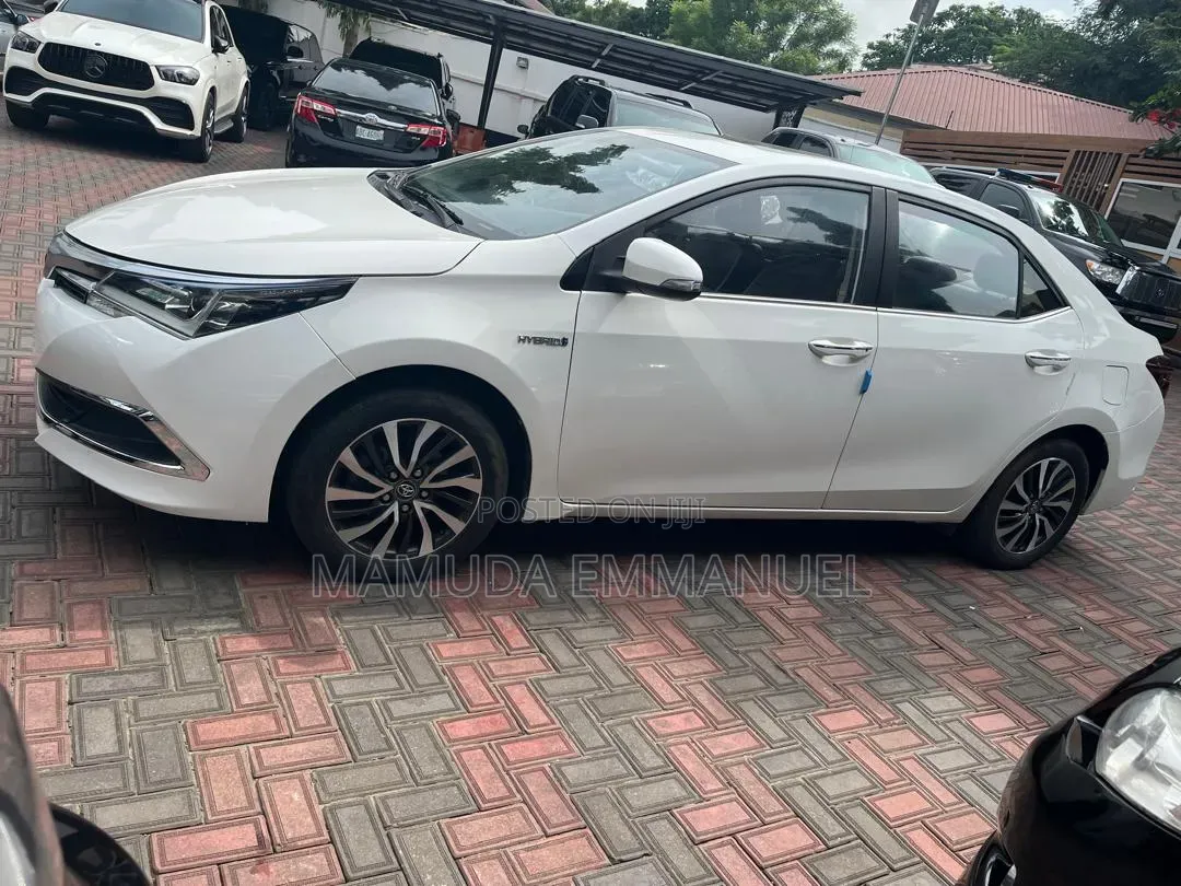 Toyota Corolla 2016 White