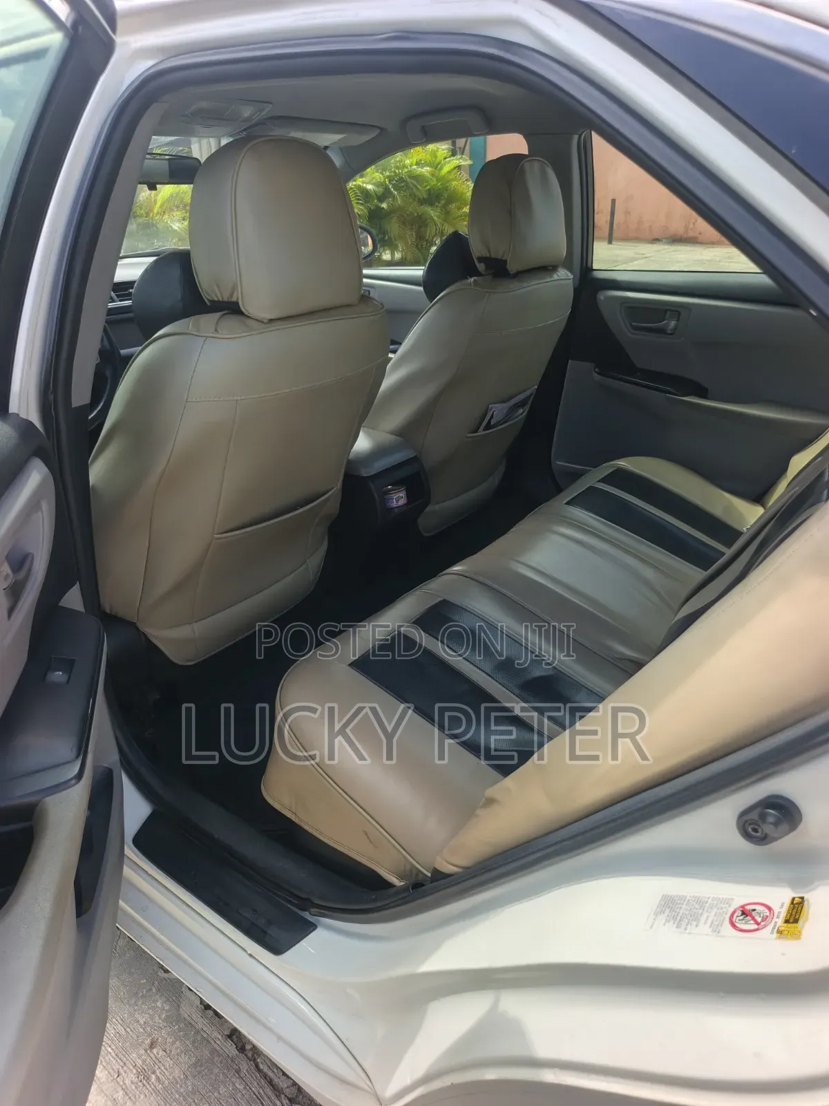 Toyota Camry SE w/Special Edition Pkg (2.5L 4cyl 6A) 2016 White