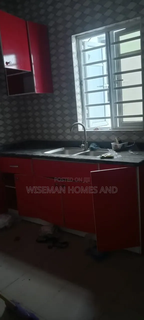 2bdrm Apartment in Ikota Lekki Gra for rent