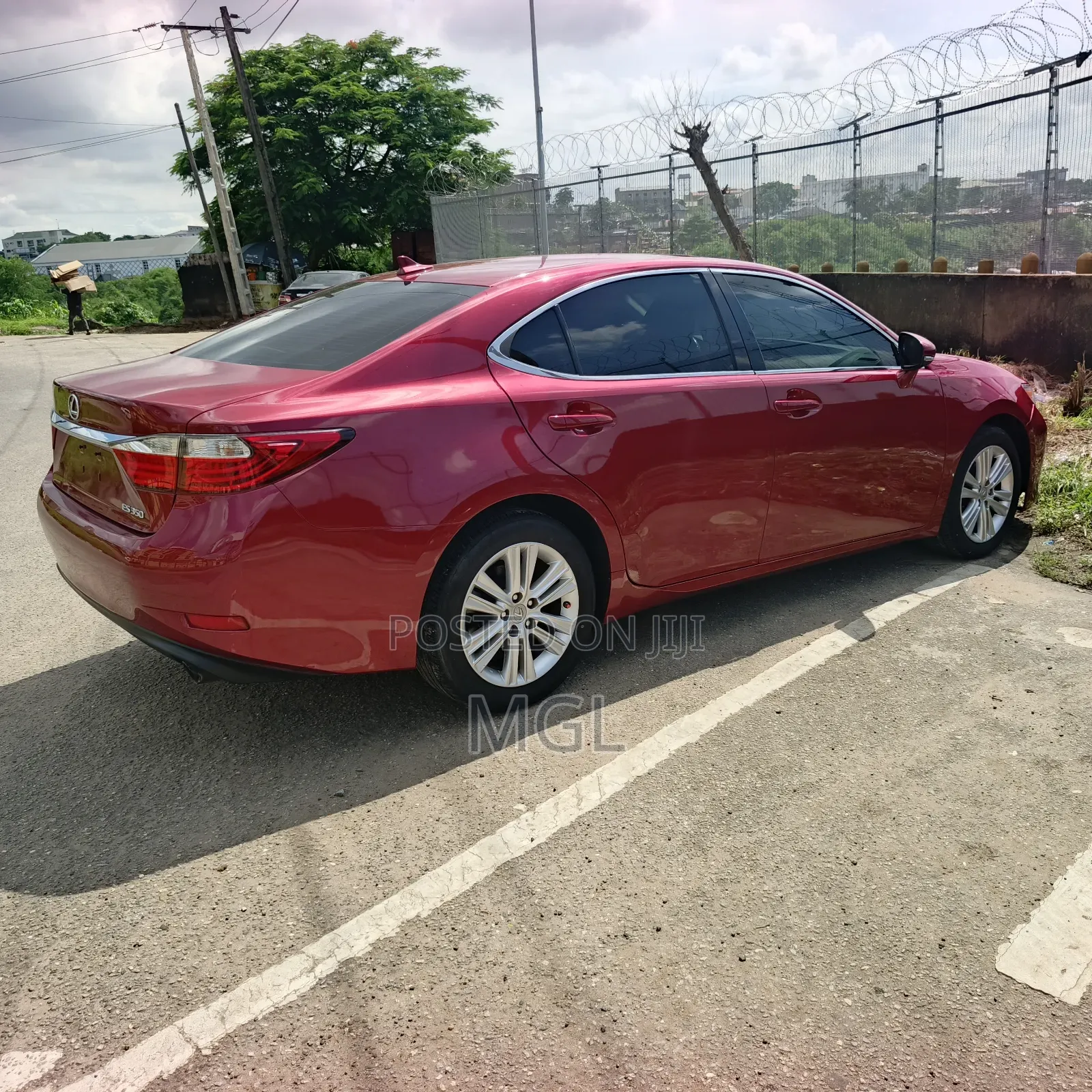 Lexus ES 2014 Red