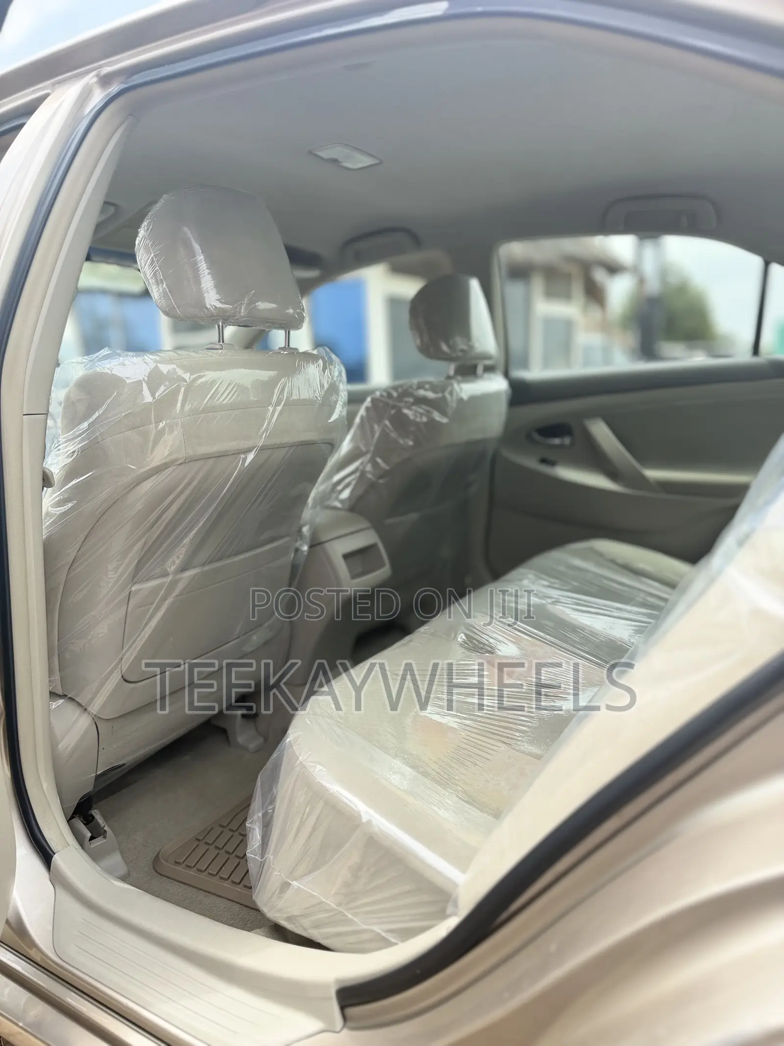 Toyota Camry LE 4dr Sedan (2.4L 4cyl 5A) 2008 Gold
