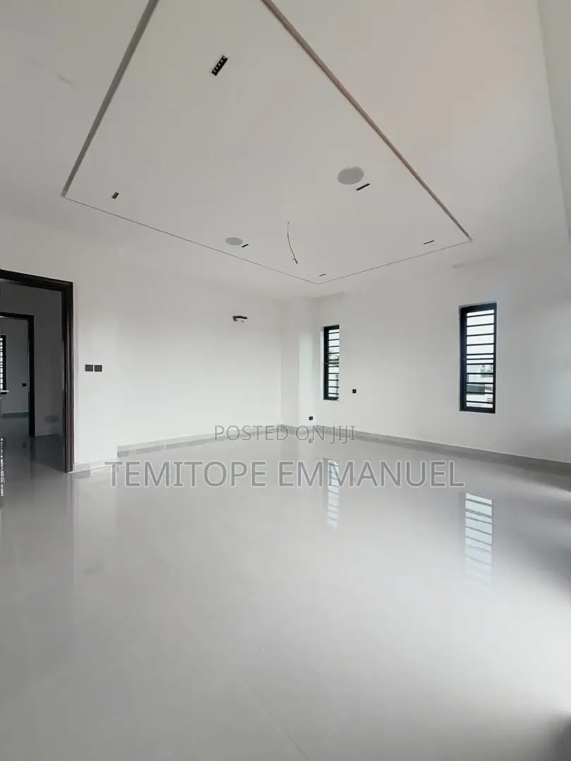 Furnished 4bdrm Duplex in Maryland for sale