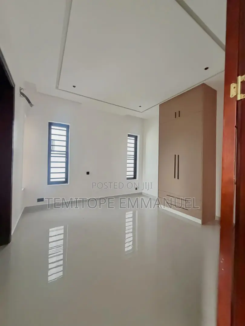 Furnished 4bdrm Duplex in Maryland for sale