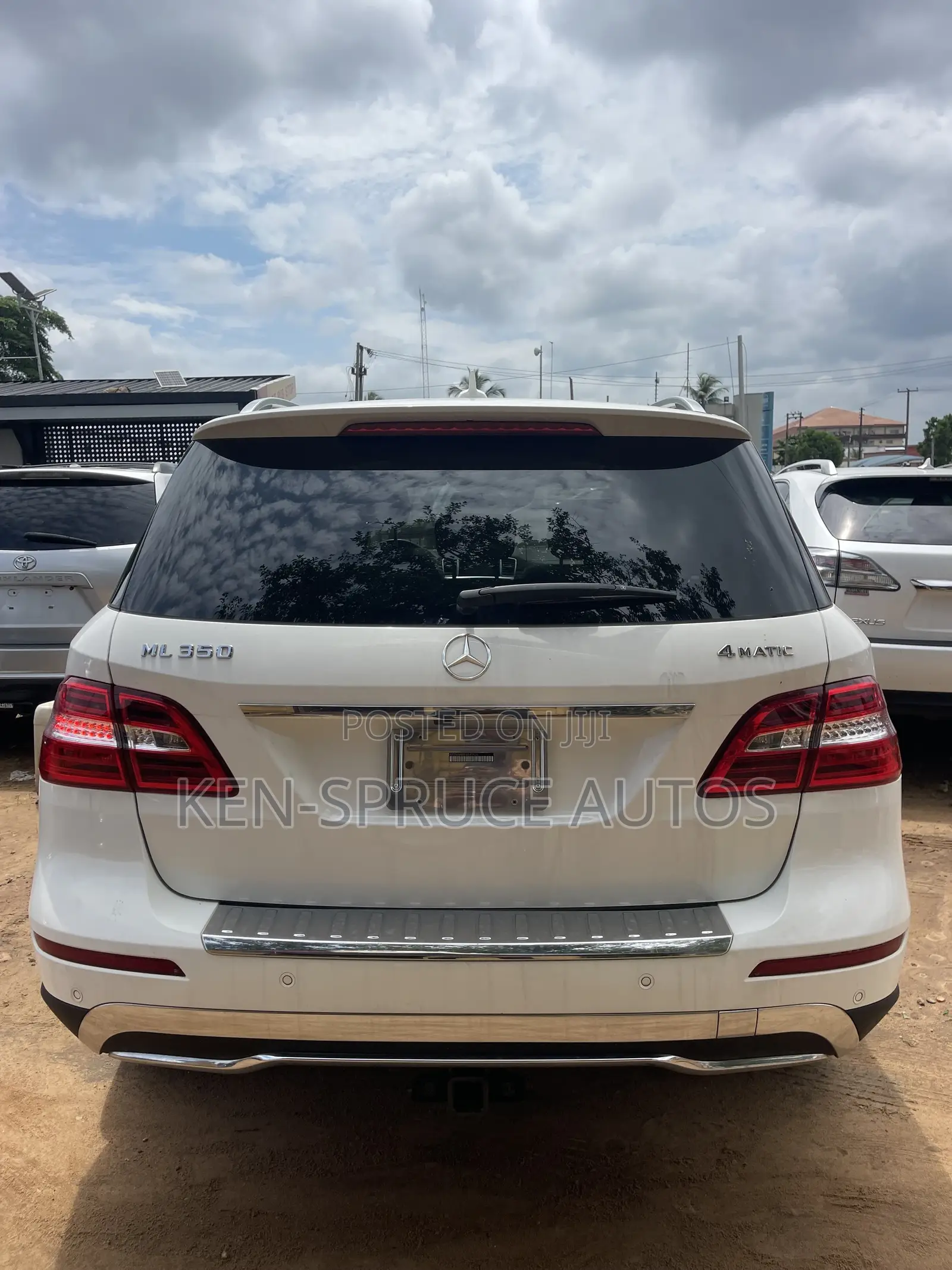 Mercedes-Benz M Class ML350 4MATIC 4dr SUV AWD (3.5L 6cyl 7A) 2015 White