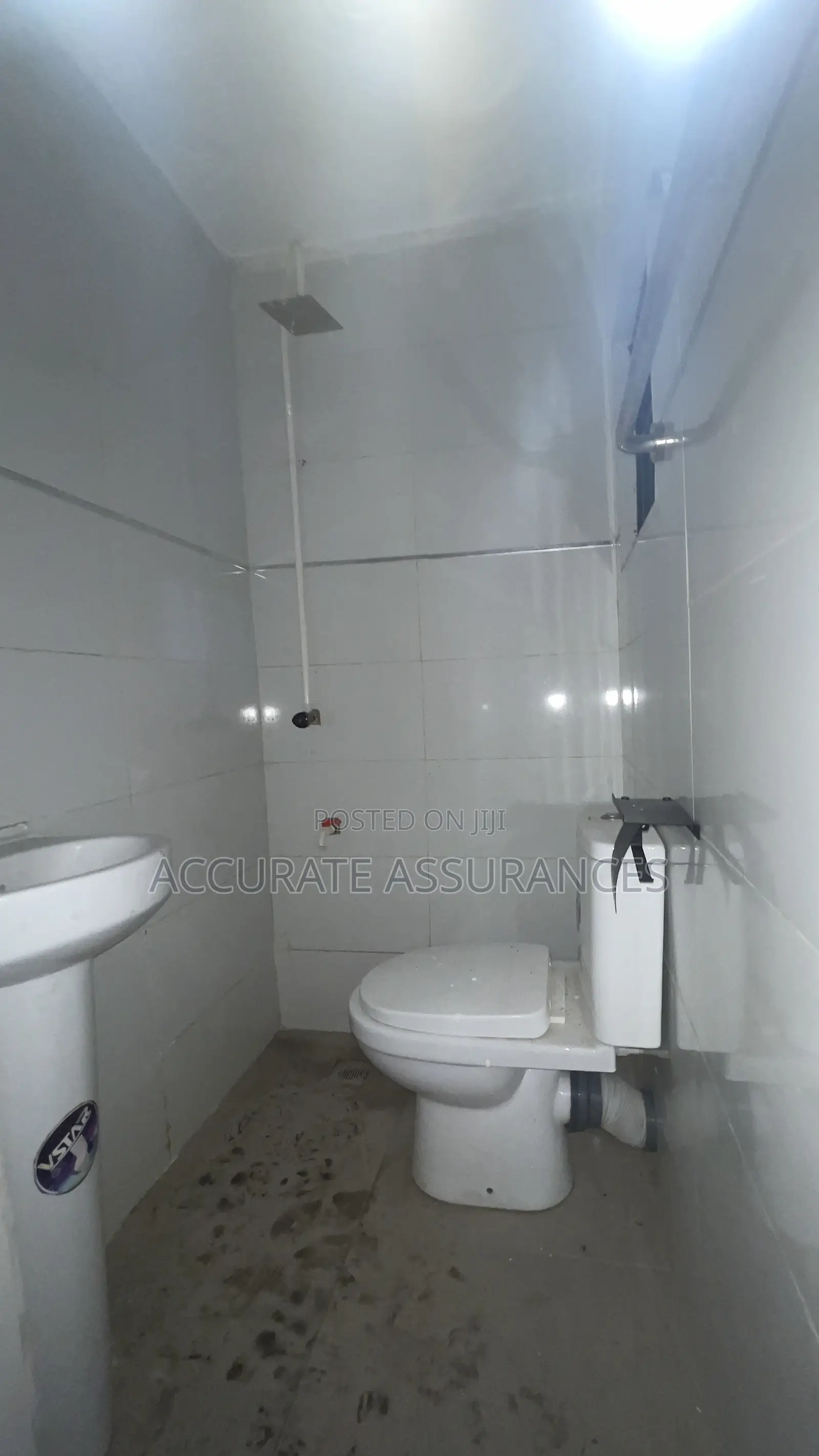 1bdrm Apartment in Ikota Villa for rent