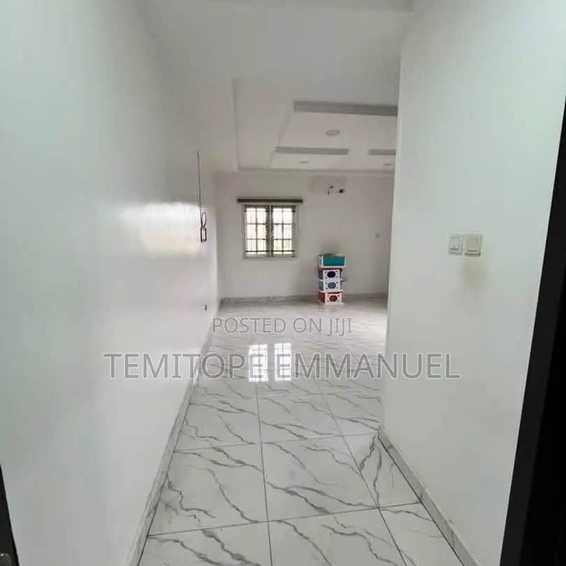 Furnished 4bdrm Duplex in Mende for sale