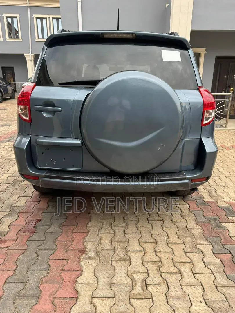 Toyota RAV4 2011 Blue