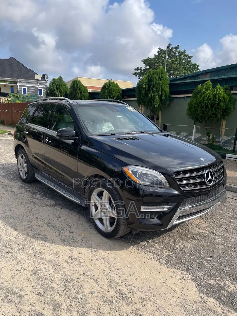 Mercedes-Benz M Class ML350 4MATIC 4dr SUV AWD (3.5L 6cyl 7A) 2014 Black