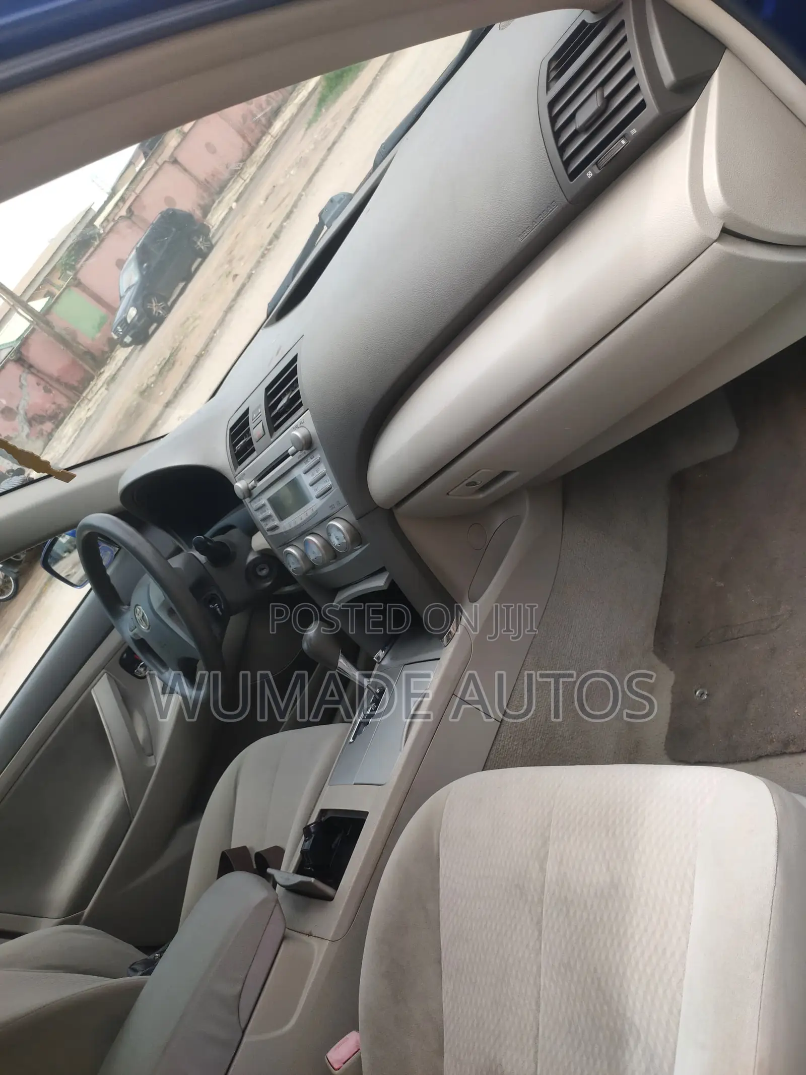 Toyota Camry LE 4dr Sedan (2.5L 4cyl 6A) 2011 Blue