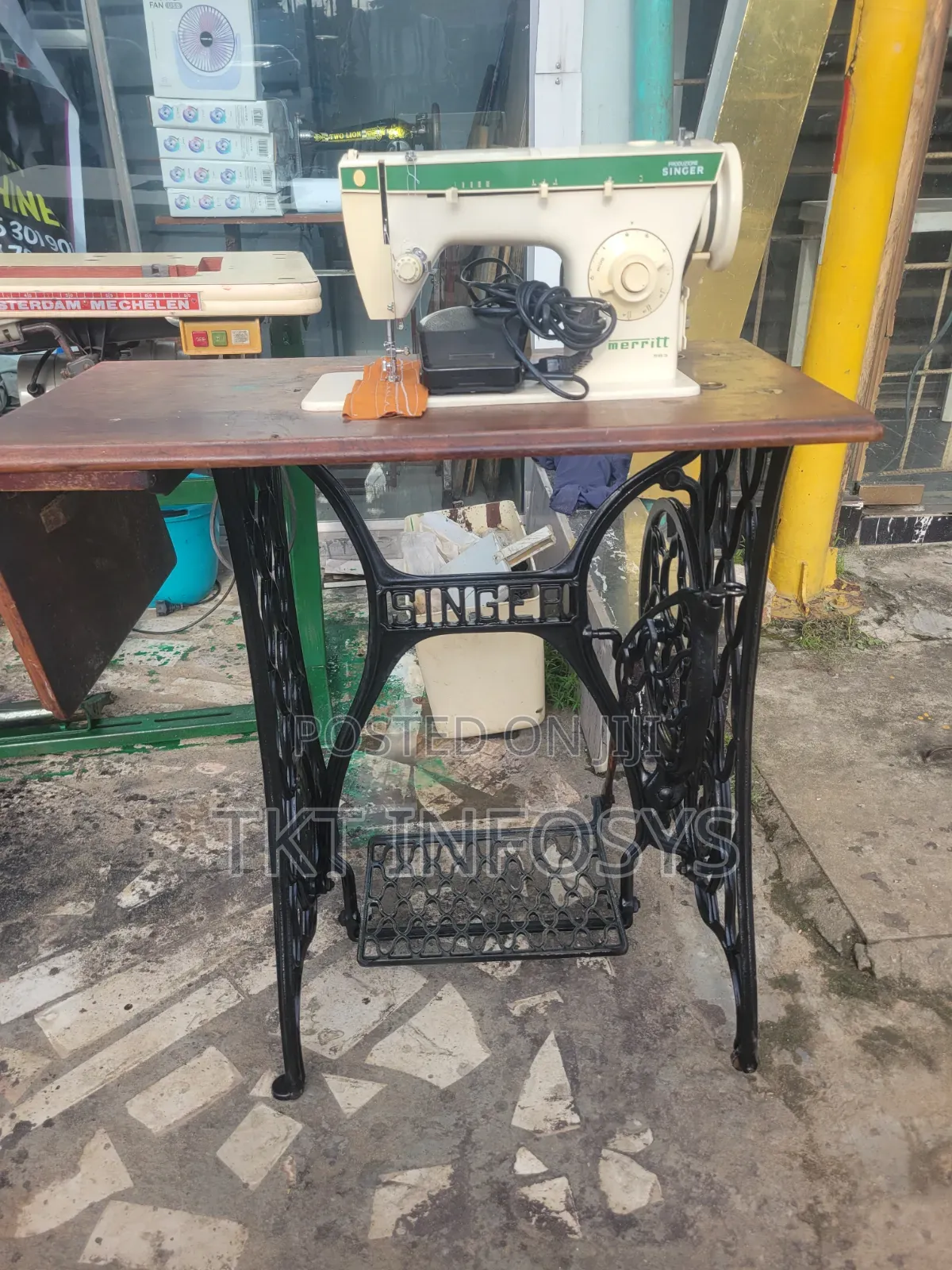 Complete Singer Electric and Manual Machine