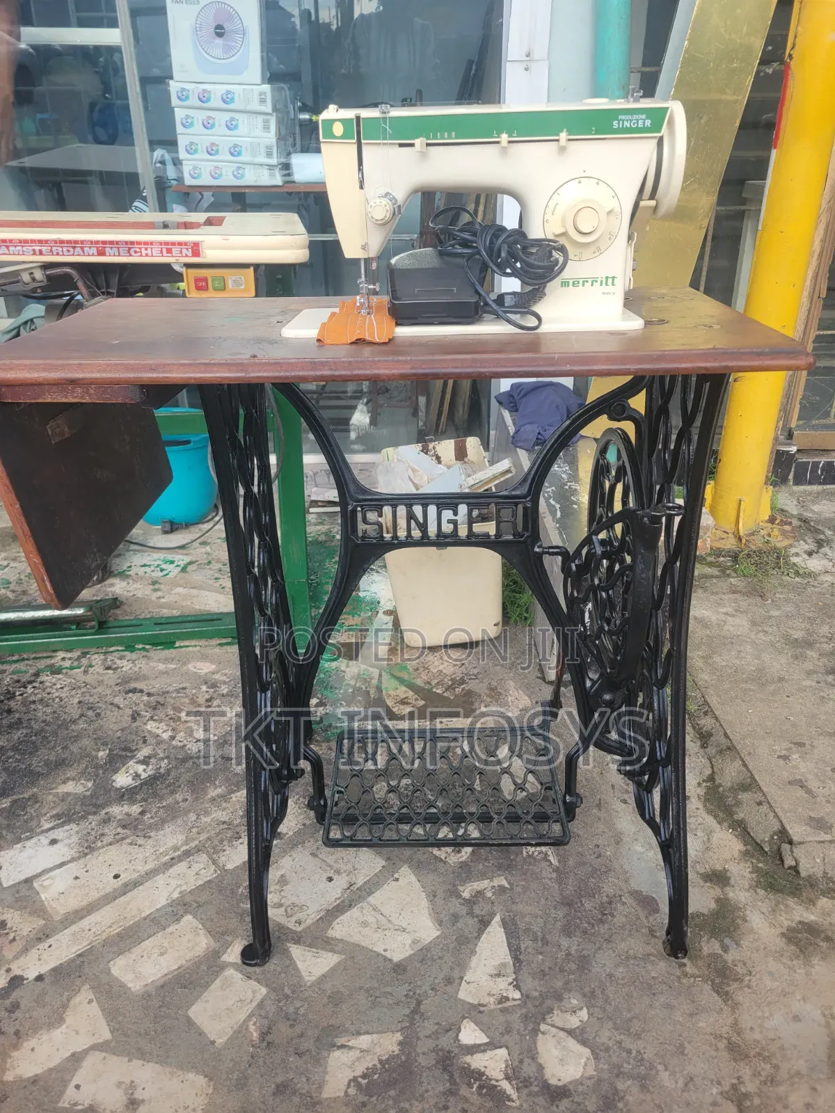 Complete Singer Electric and Manual Machine