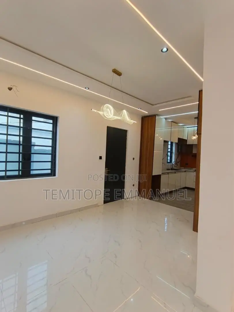 Furnished 5bdrm Duplex in Omole Phase 1 for sale