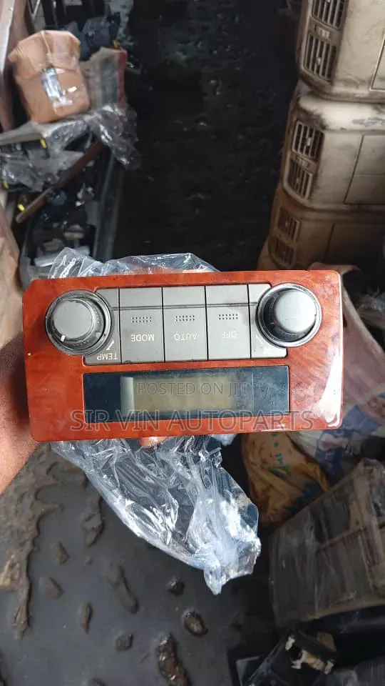 A/C Switch Toyota Highlander 2012 Center (Auto)