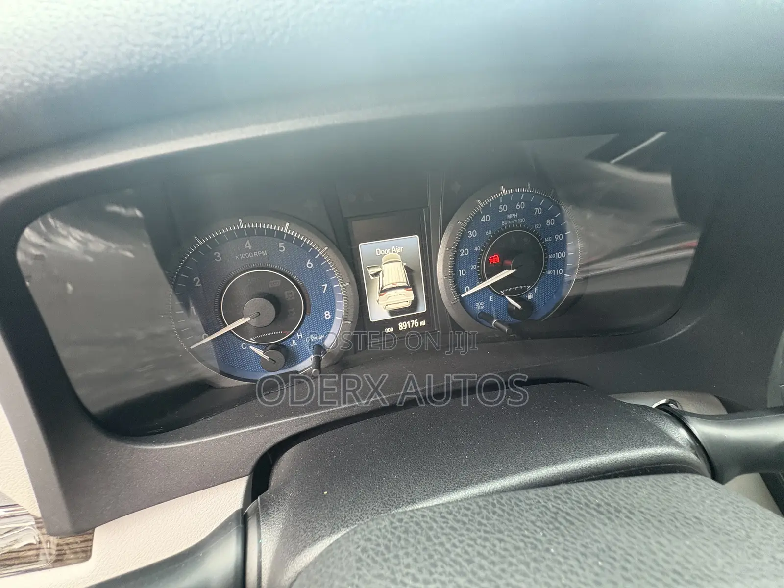 Toyota Sienna XLE Premium 8 Passenger (3.5L 6cyl 6A) 2016 Gray
