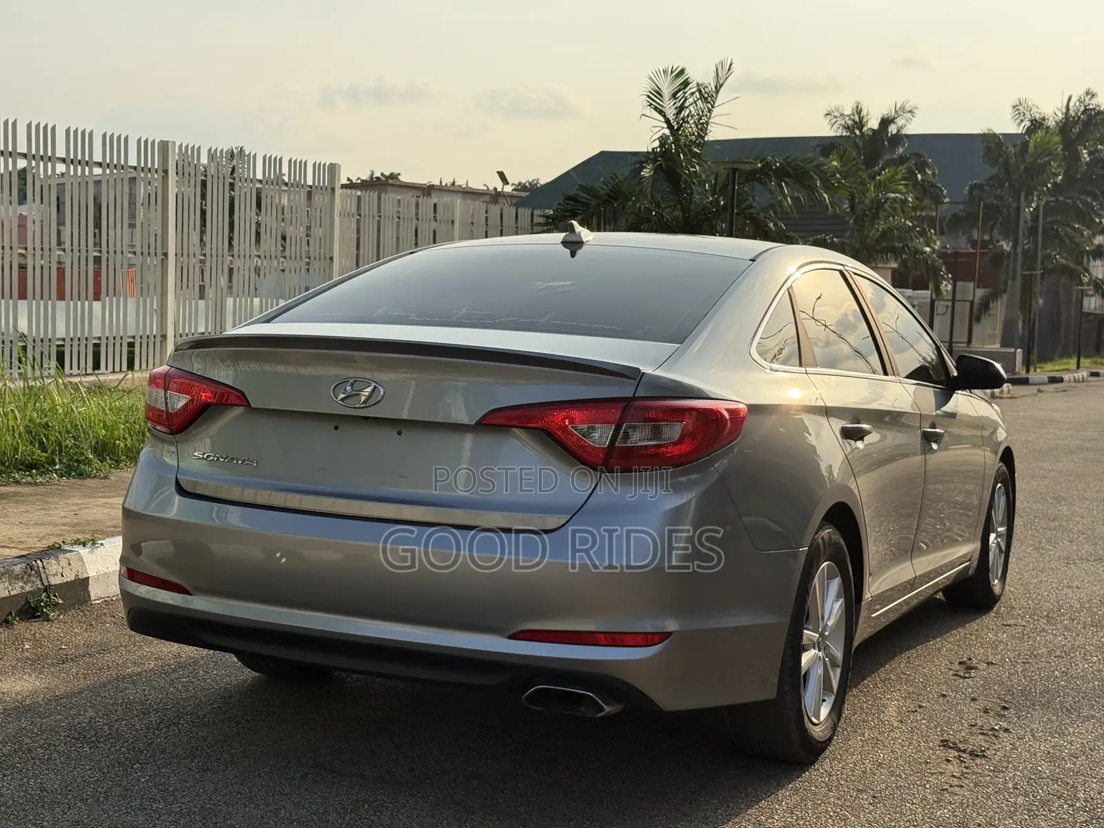 Hyundai Sonata Limited 4dr Sedan (2.4L 4cyl 6A) 2015 Silver