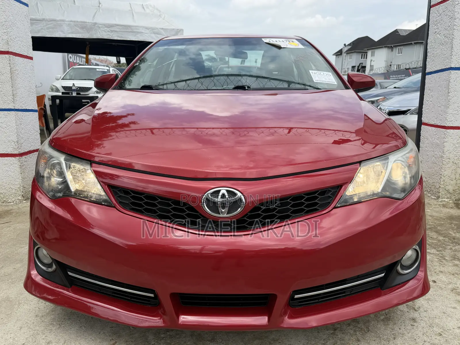 Toyota Camry SE 4dr Sedan (2.5L 4cyl 6A) 2012 Red