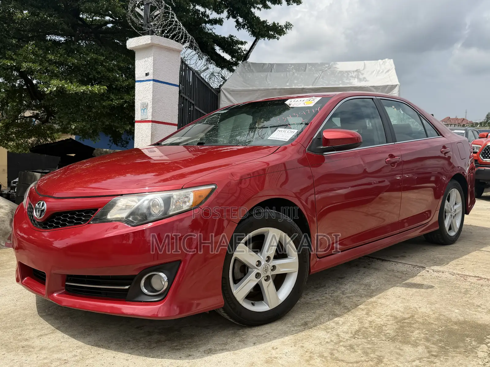 Toyota Camry SE 4dr Sedan (2.5L 4cyl 6A) 2012 Red