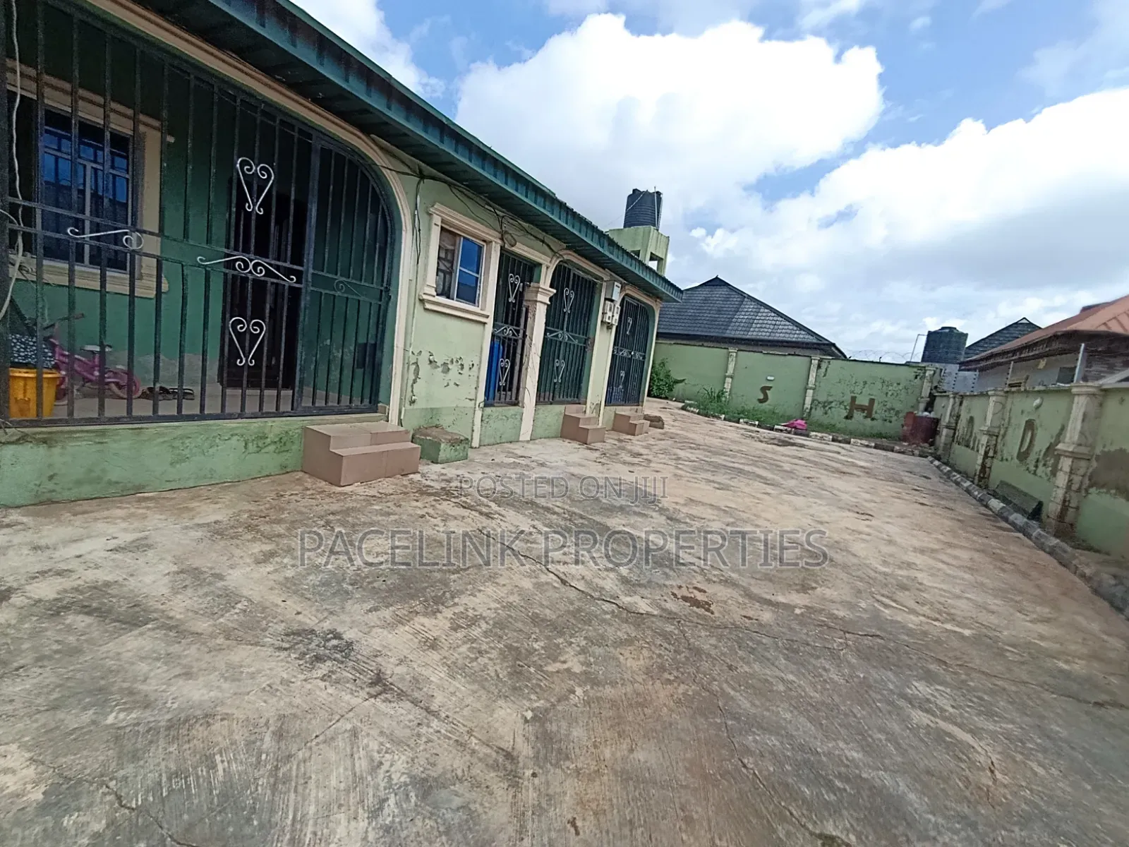 1bdrm Apartment in Ayobo for rent