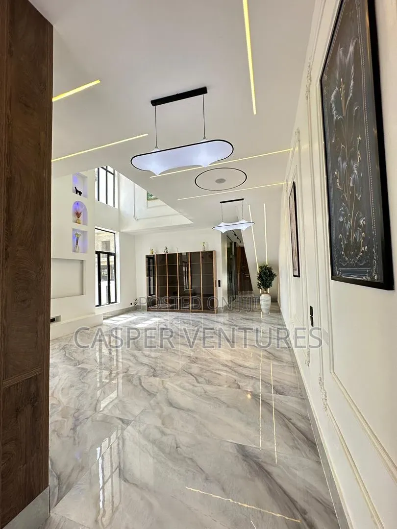 5bdrm Duplex in Freedom, Lekki Phase 1 for sale