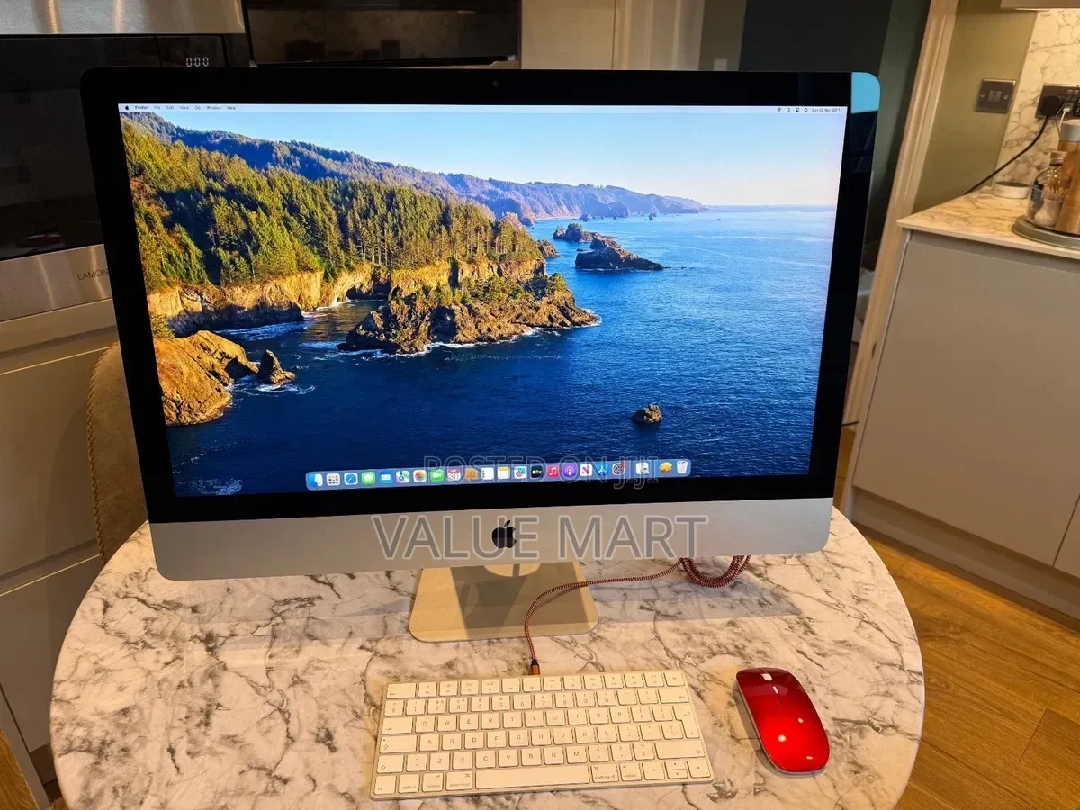 Desktop Computer Apple iMac 8GB Intel Core i5 HDD 500GB