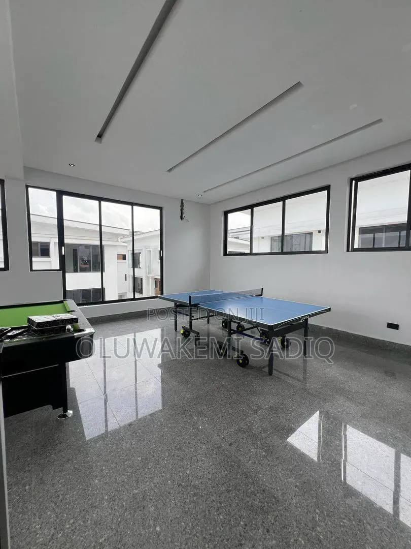 4bdrm Townhouse / Terrace in Ikoyi for rent