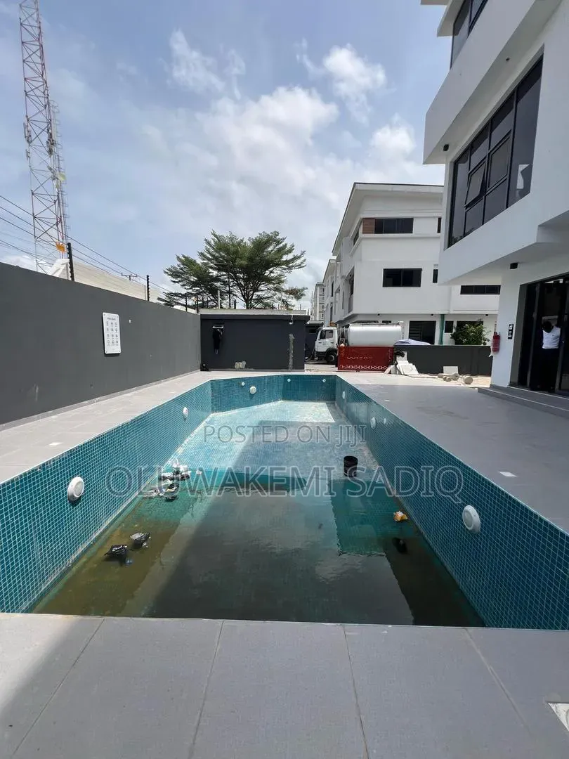 4bdrm Townhouse / Terrace in Ikoyi for rent