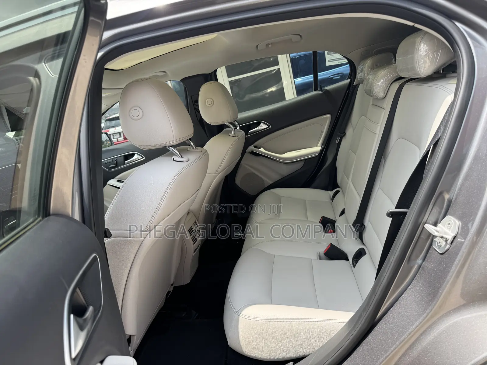 Mercedes-Benz GLA-Class GLA250 4dr SUV (2.0L 4cyl Turbo 7AM) 2015 Gray