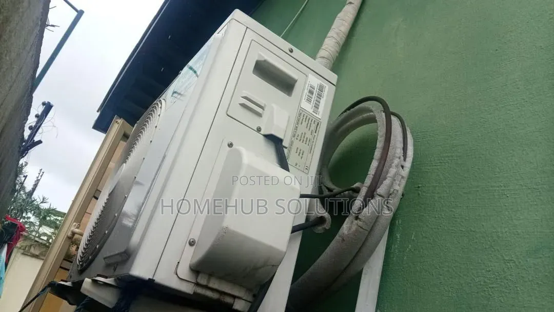 Very Clean 1.5hp Hisense Inverter Ac With Indoor Hanger and Remote