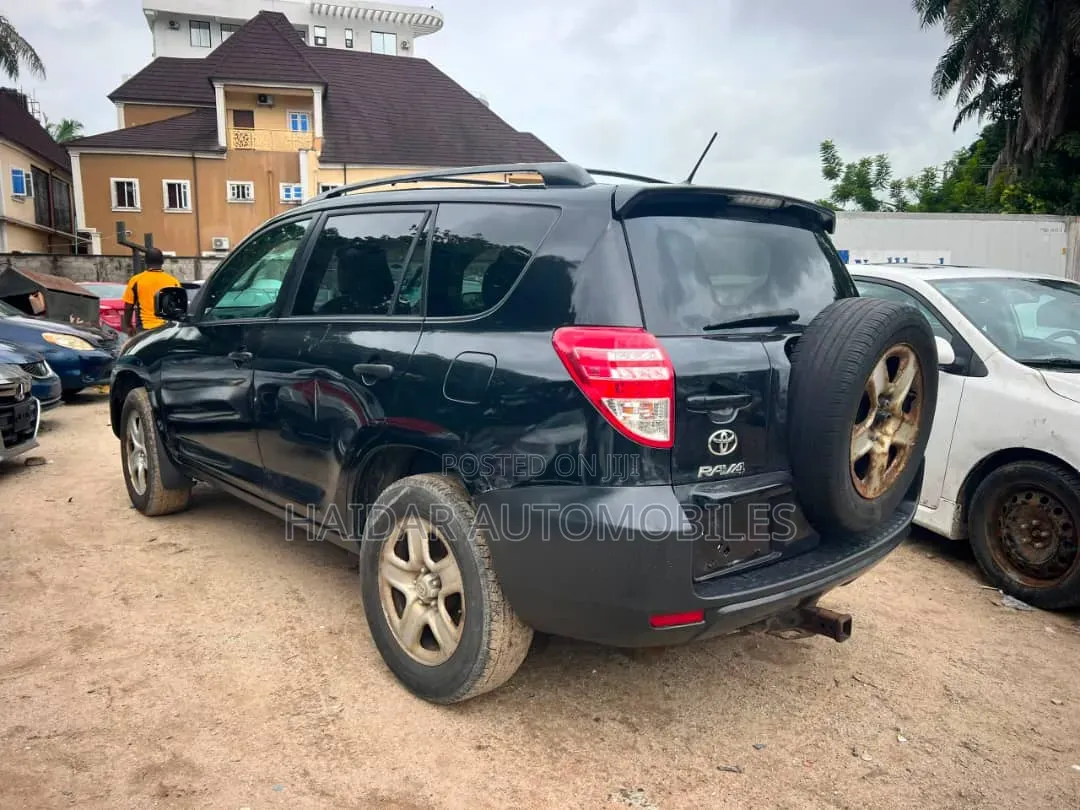 Toyota RAV4 2012 Black