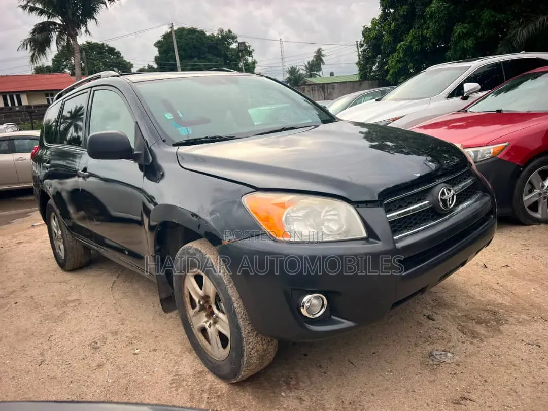 Toyota RAV4 2012 Black