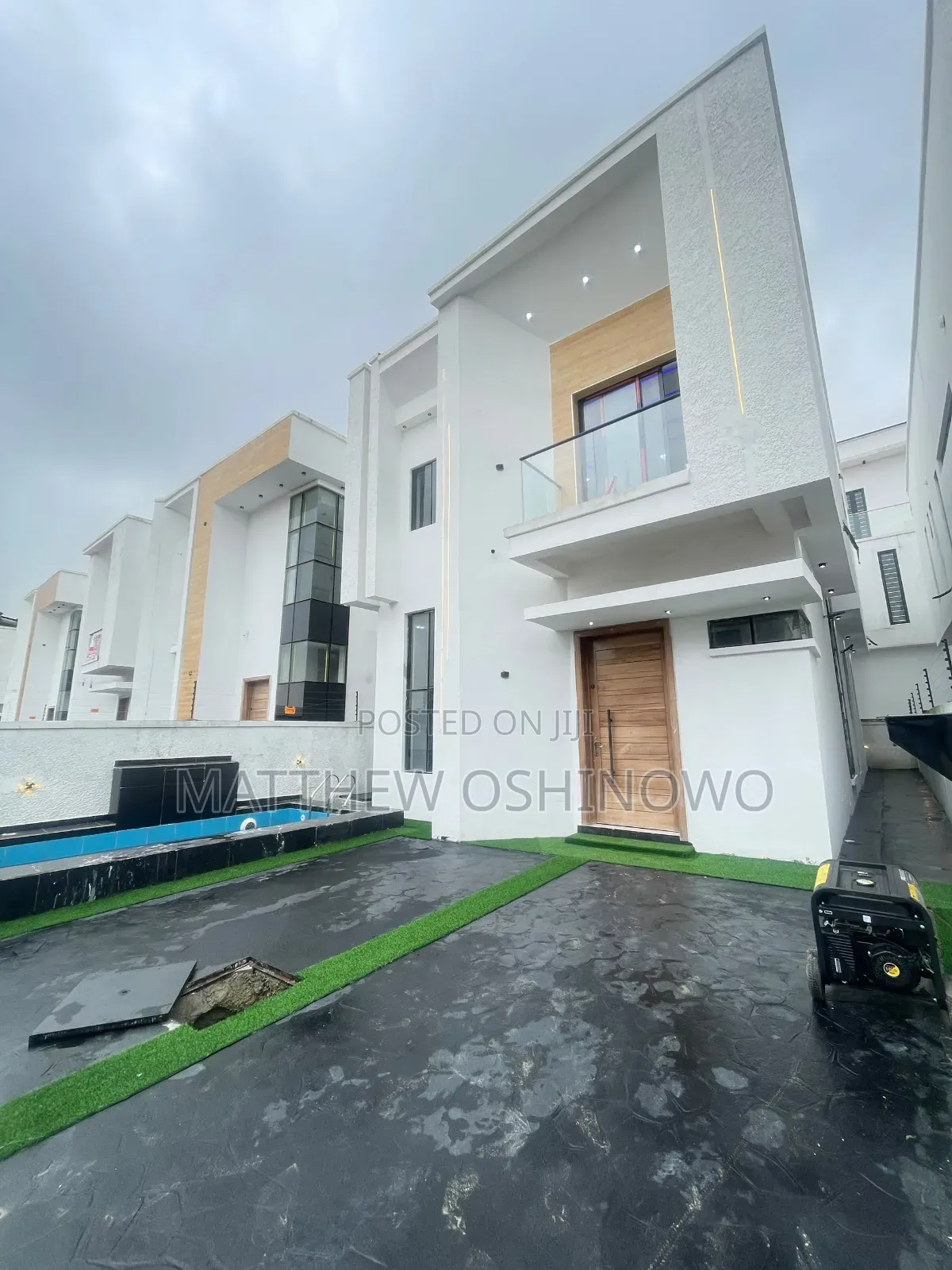 Furnished 4bdrm Duplex in Madam Close, Chevron for sale