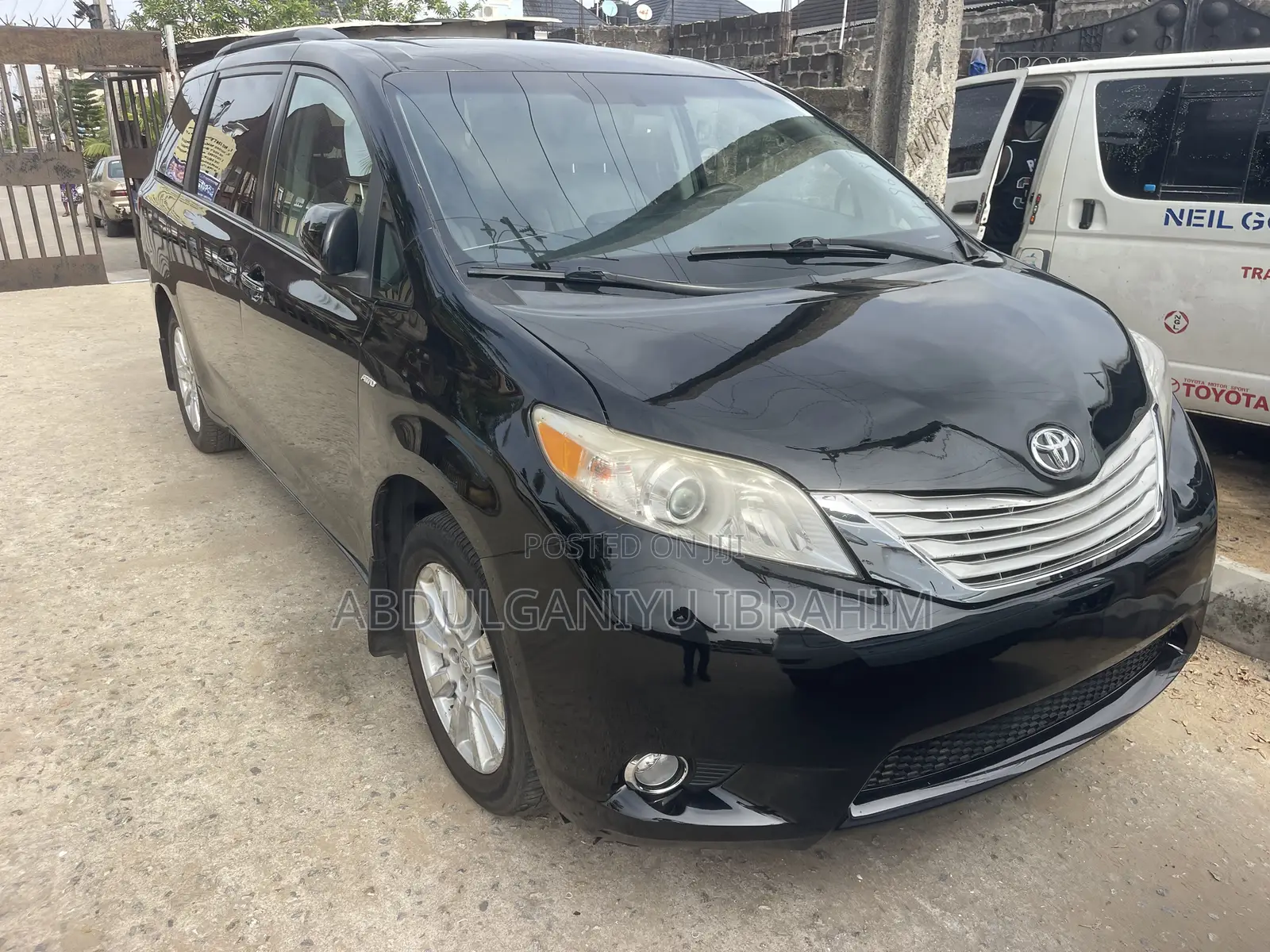 Toyota Sienna 2018 Black