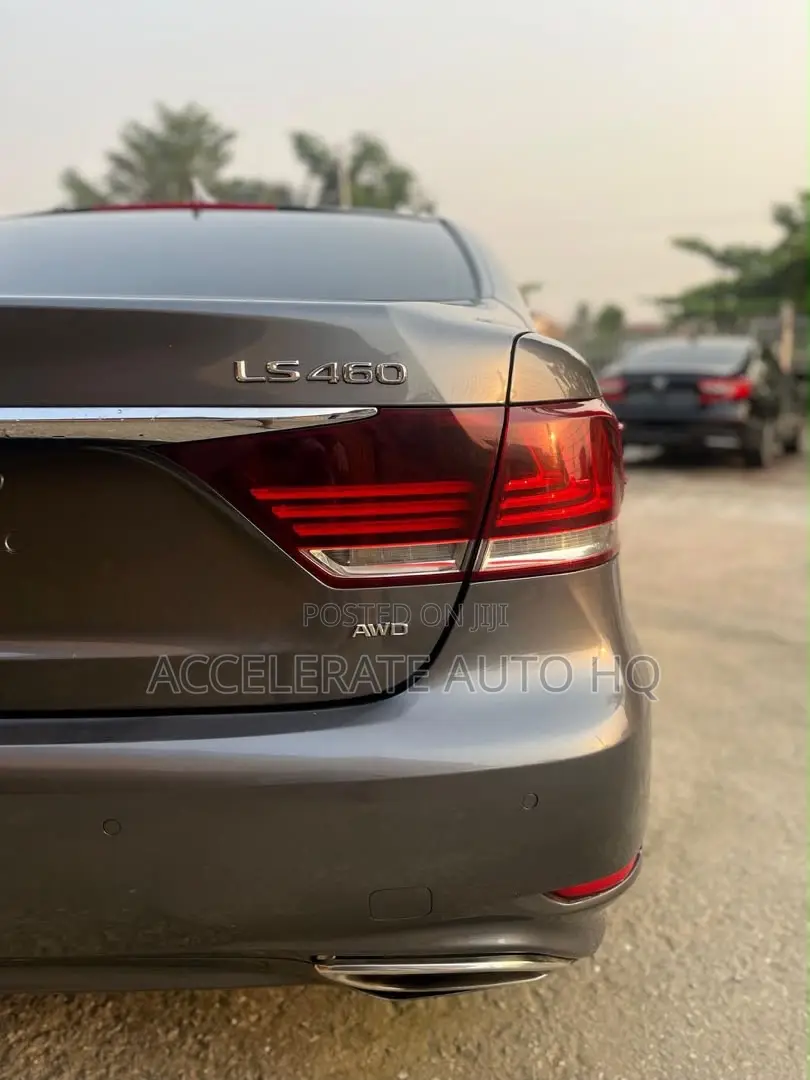 Lexus LS 460 AWD 2015 Gray