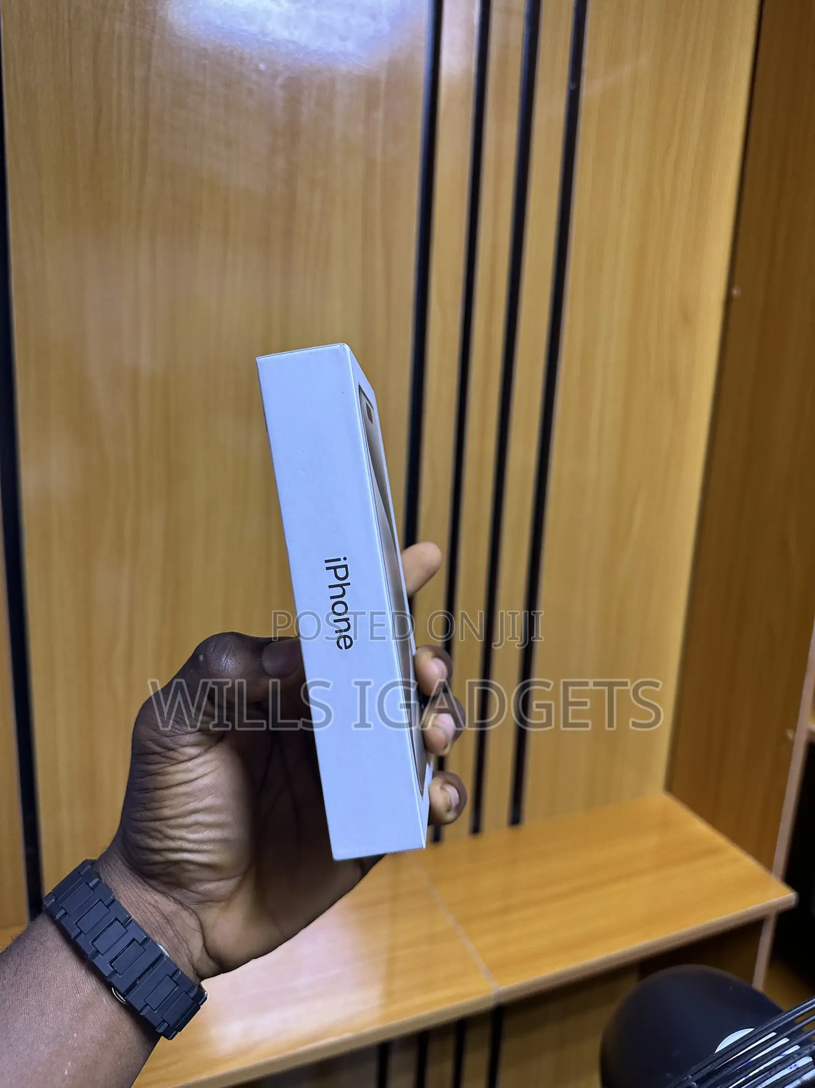 New Apple iPhone 15 Pro 128 GB Silver