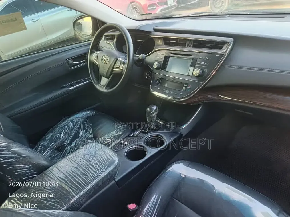 Toyota Avalon XLE 4dr Sedan (3.5L 6cyl 6A) 2015 Black
