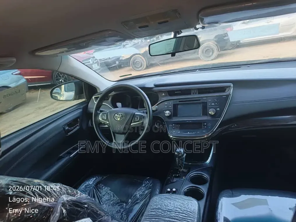 Toyota Avalon XLE 4dr Sedan (3.5L 6cyl 6A) 2015 Black