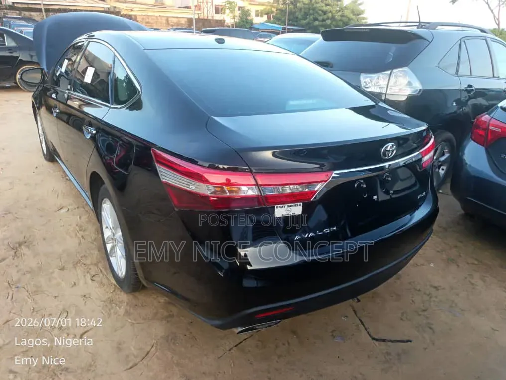 Toyota Avalon XLE 4dr Sedan (3.5L 6cyl 6A) 2015 Black