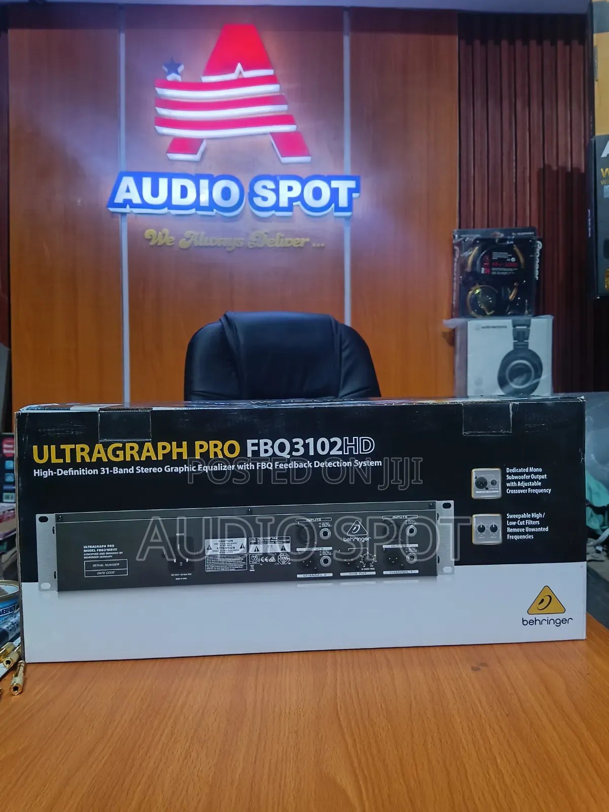 Behringer Ultragraph Pro Fbq3102hd 31 Band Stereo Graphic Equalizer