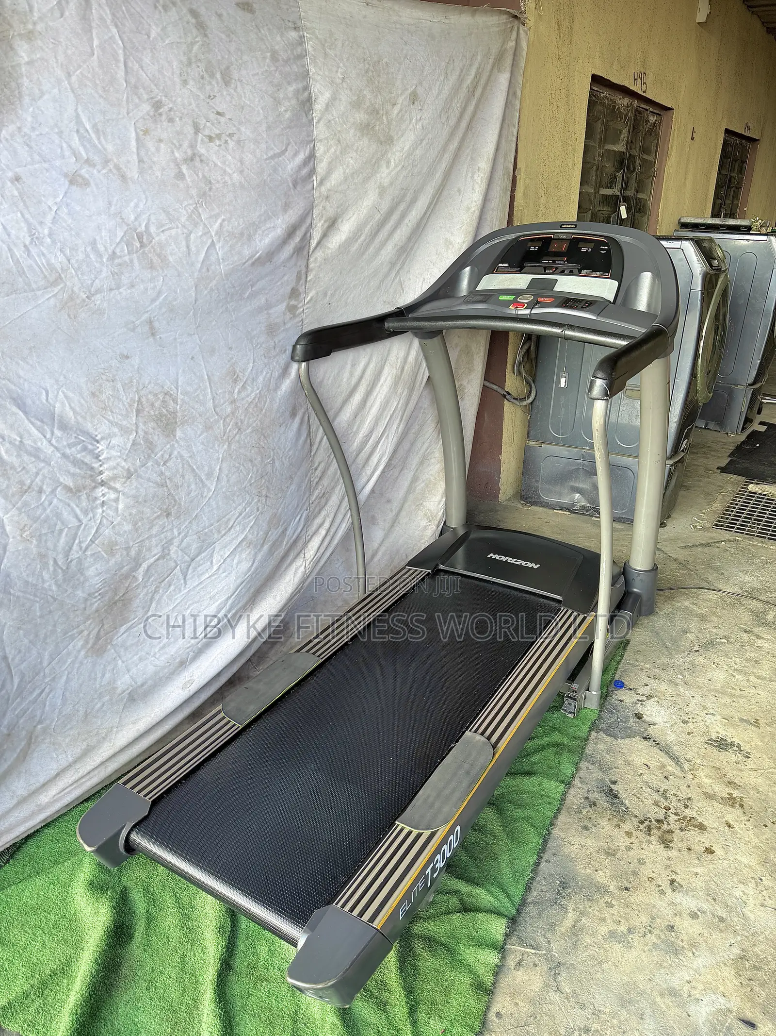 5hp Horizon T3000 Treadmill With Auto Incline ( 160kg User Weight )
