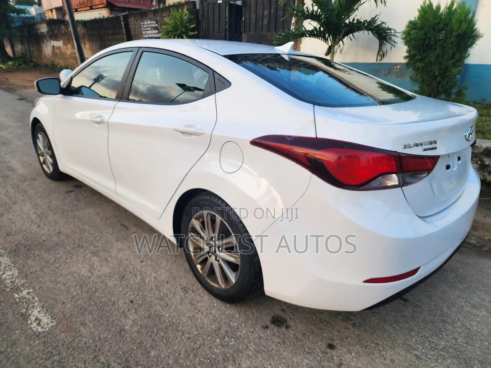Hyundai Elantra 2015 White