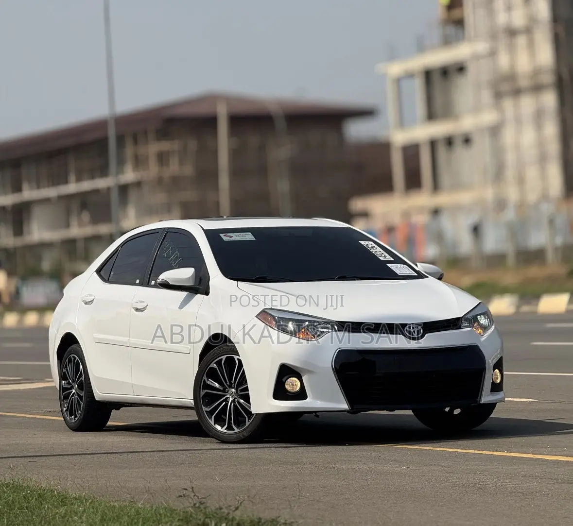 Toyota Corolla 2015 White