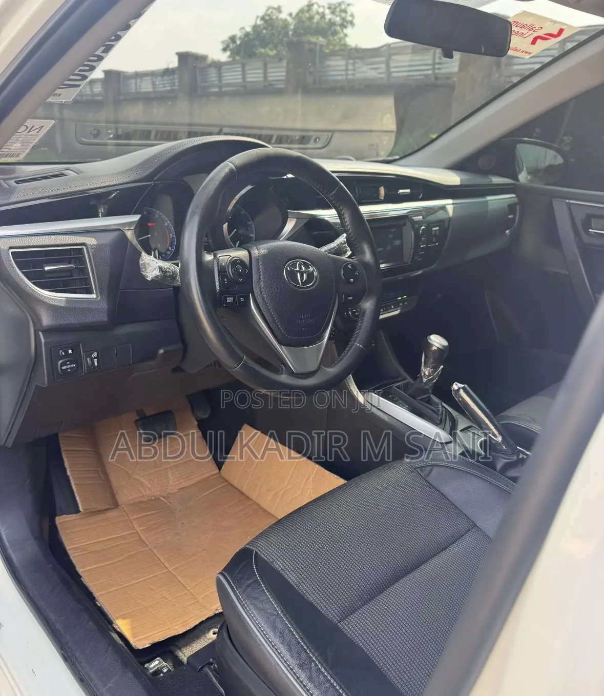 Toyota Corolla 2015 White