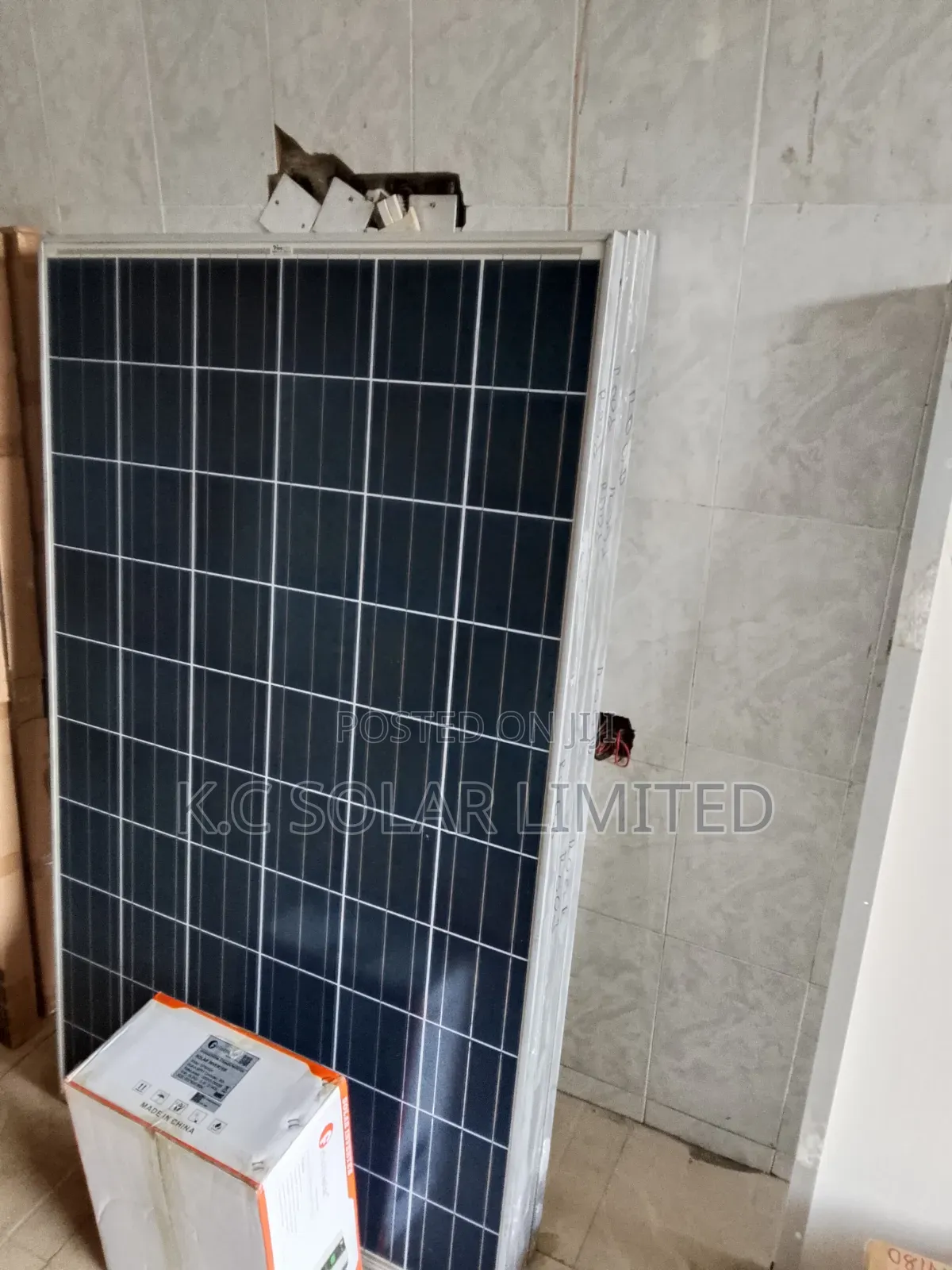 350w Jinko Solar Panel