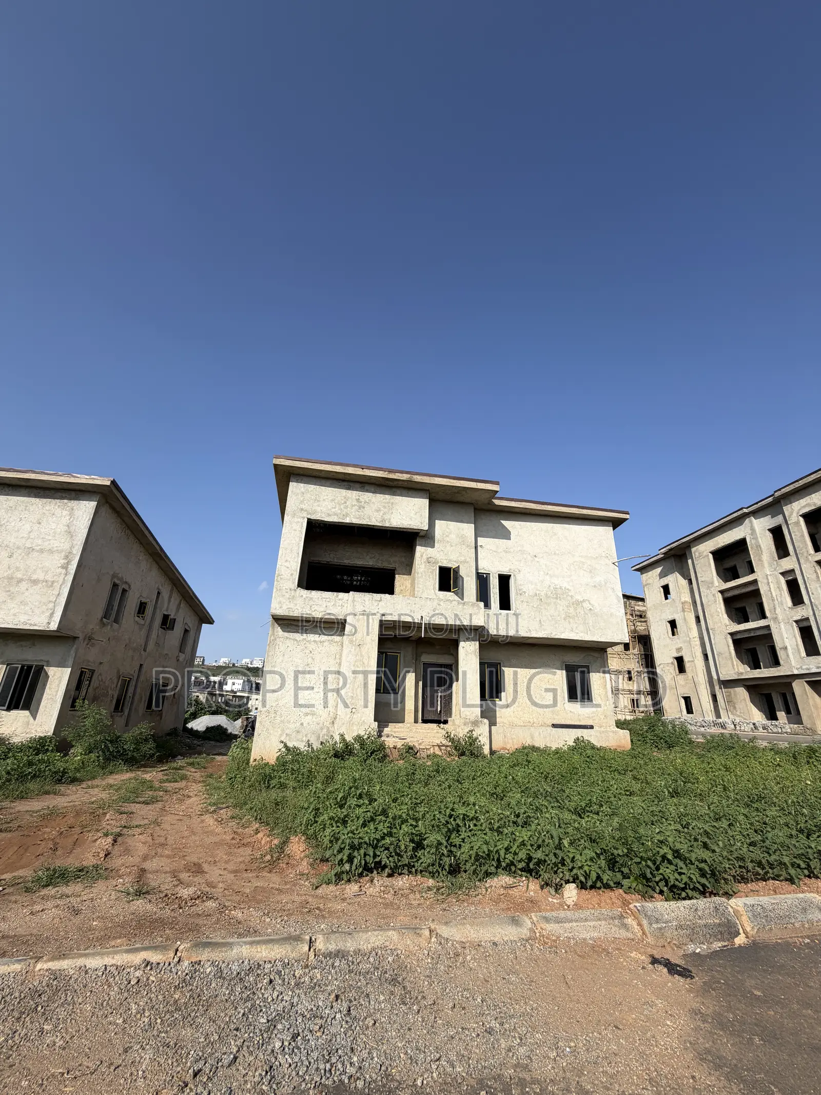 4bdrm Duplex in Admiralty, Asokoro for sale