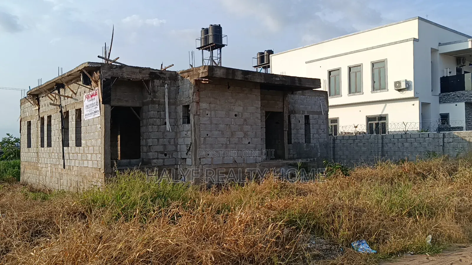 5bdrm Duplex in Mshel Meridian Villa, Kiami for sale