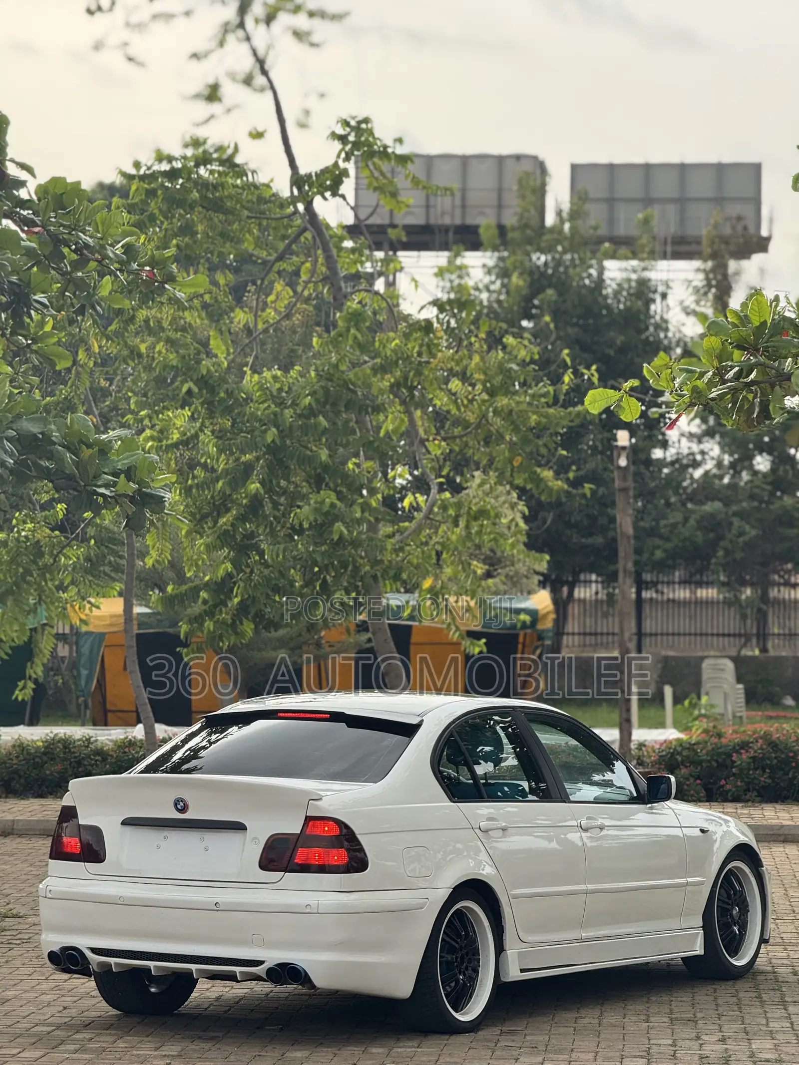 BMW 330i 2005 White