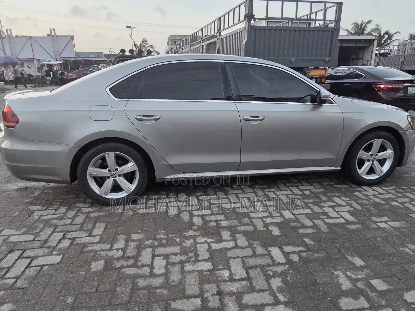 Volkswagen Passat 2013 Silver
