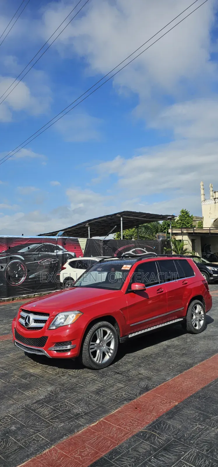 Mercedes-Benz GLK-Class 2015 Red