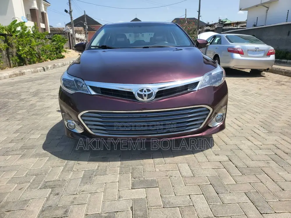 Toyota Avalon XLE 4dr Sedan (3.5L 6cyl 6A) 2014 Burgundy