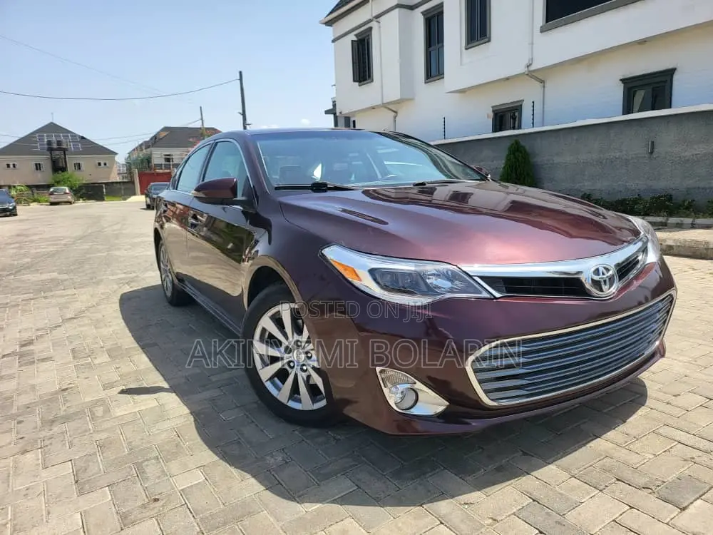 Toyota Avalon XLE 4dr Sedan (3.5L 6cyl 6A) 2014 Burgundy